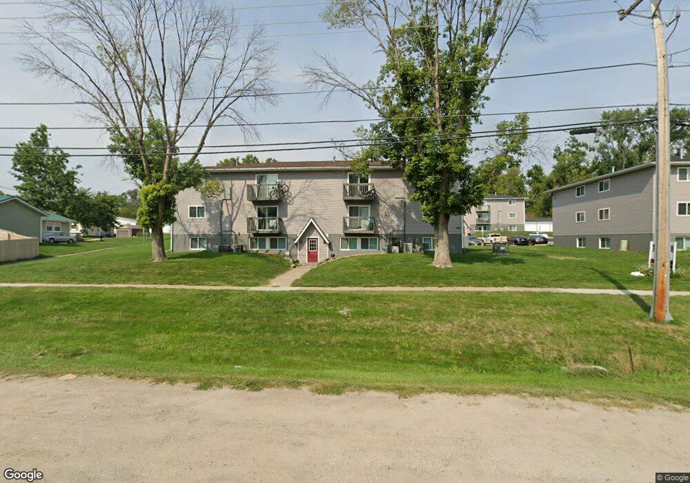 1660 F Ave NW unit 11, Cedar Rapids, IA 52405 - photo 1