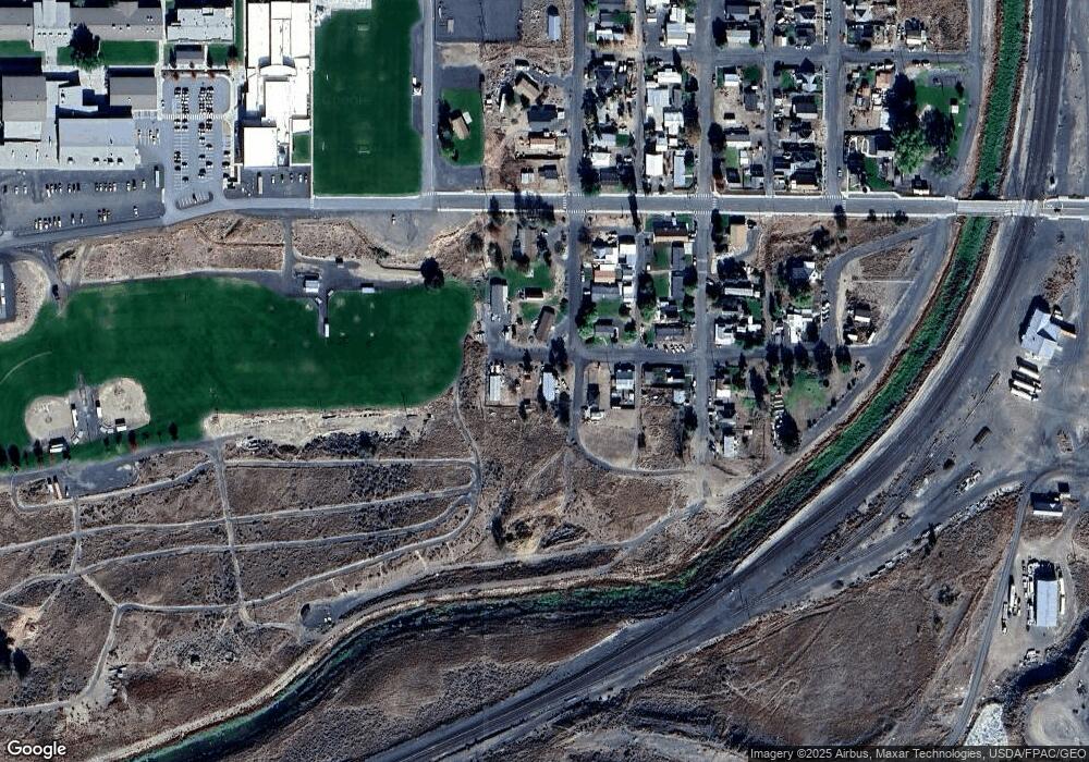 605 W Franklin St, Connell, WA 99326 - photo 1