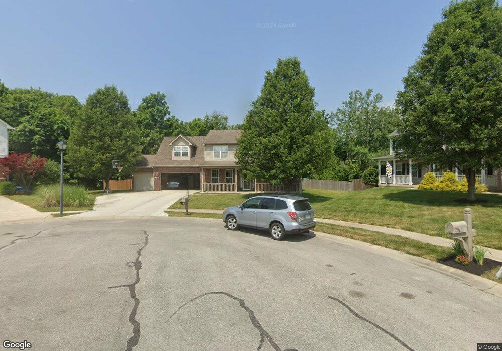 6768 Old Persimmon Ct, Plainfield, IN 46168 - photo 1