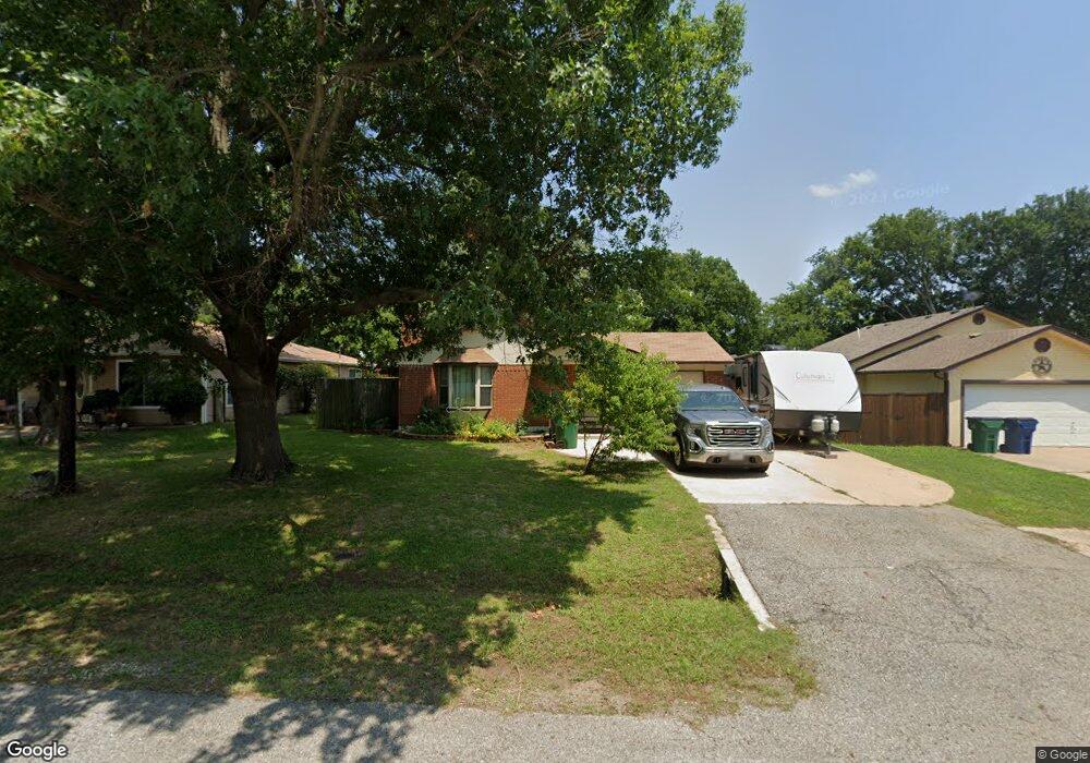 121 Pearce Dr, Pottsboro, TX 75076 - photo 1