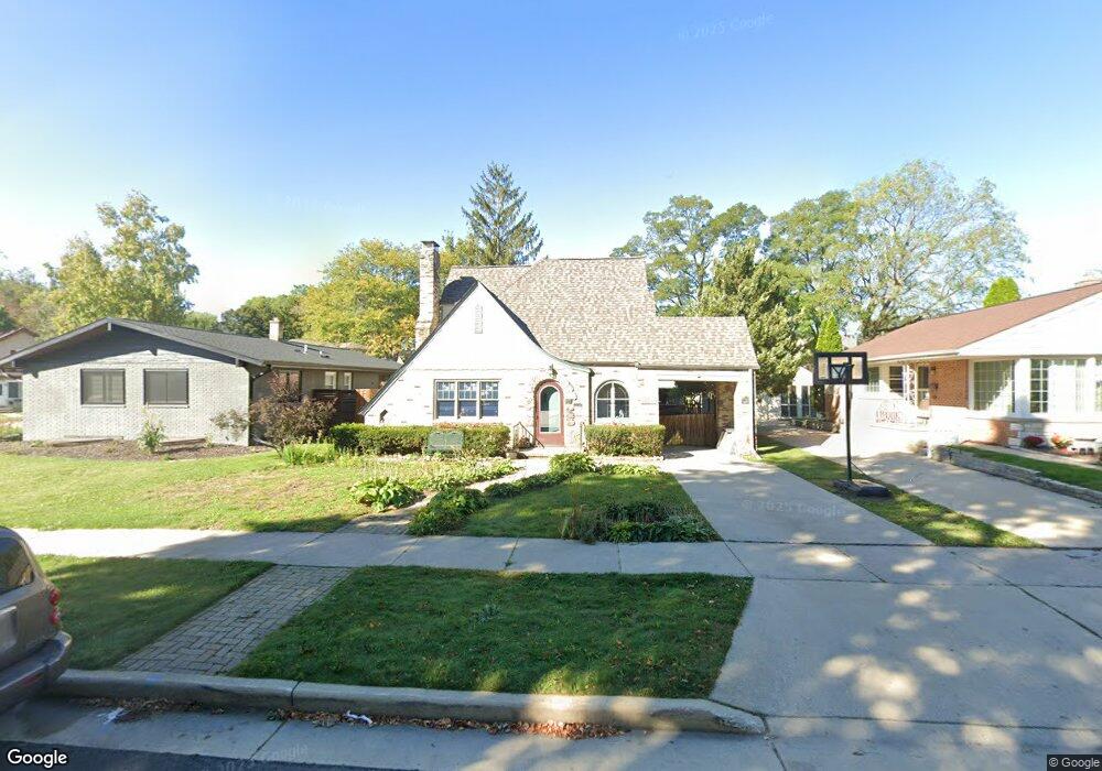 116 N Maple Terrace, Oconomowoc, WI 53066 - photo 1