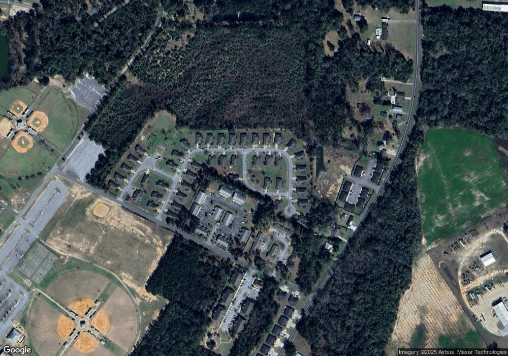 203 Springwood Cir, Bainbridge, GA 39819 - photo 1