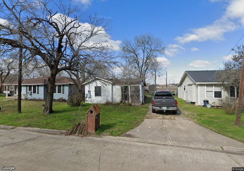 602 Washington St, Rosenberg, TX 77471 - photo 1