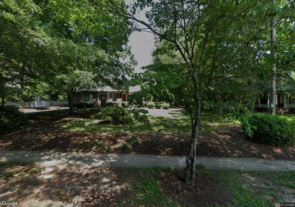 625 Davie Ave, Statesville, NC 28677 - photo 1