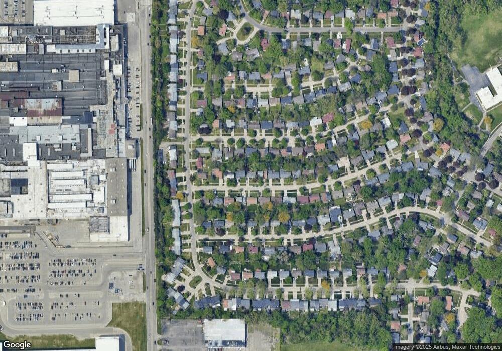 1918 Rockcreek Ln, Flint, MI 48507 - photo 1