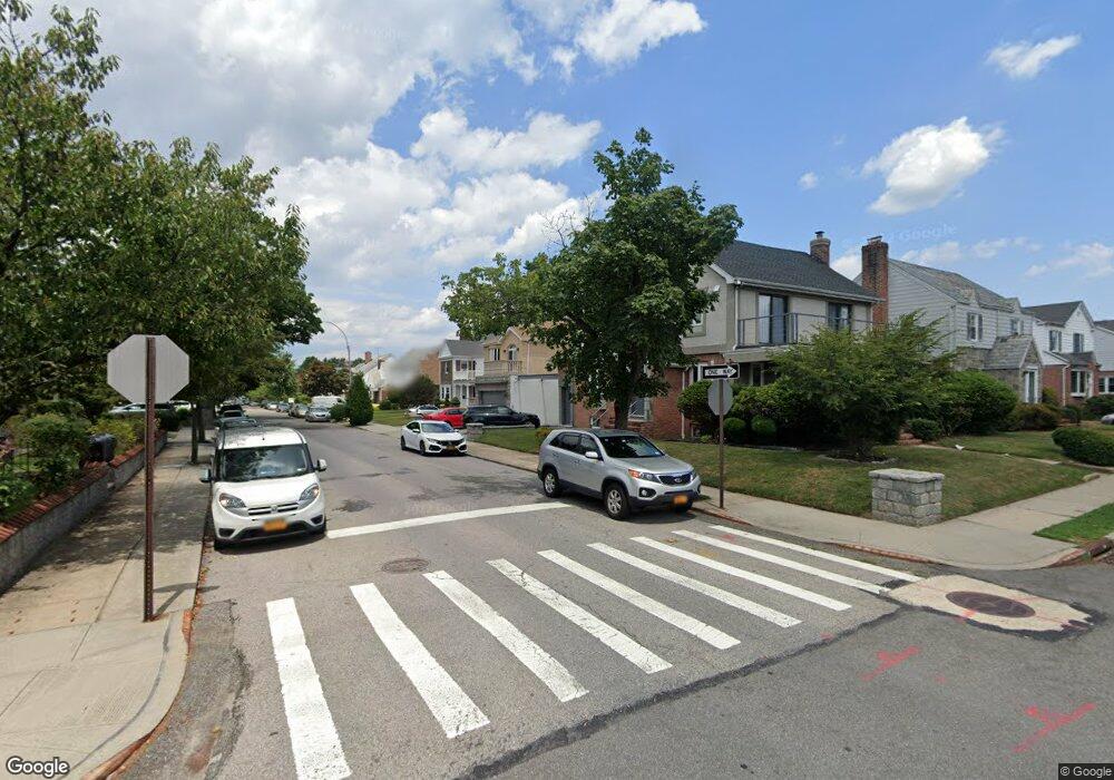 6751 181st St unit Whole, Fresh Meadows, NY 11365 - photo 1