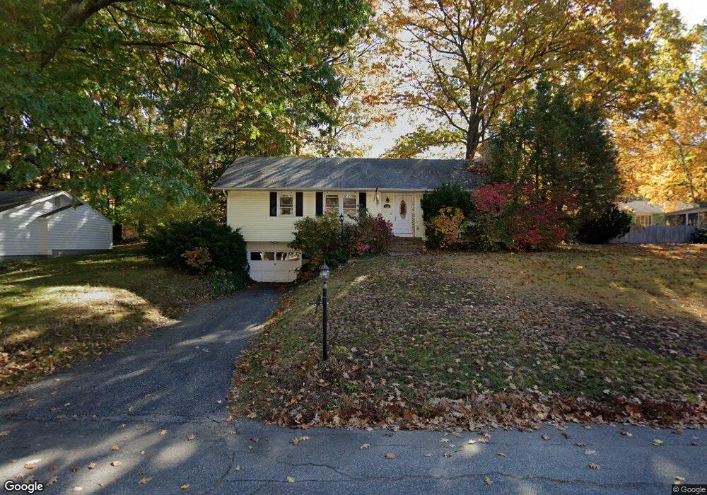 529 Oak St, Manchester, NH 03104 - photo 1