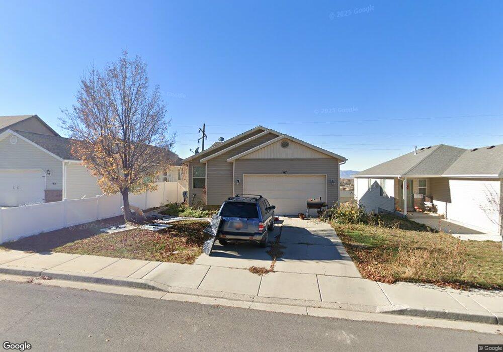 107 N Peach St, Santaquin, UT 84655 - photo 1