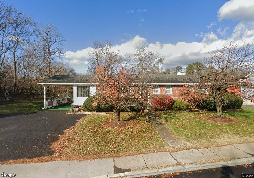 267 N Massanutten St, Strasburg, VA 22657 - photo 1