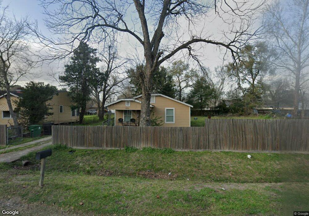 1090 Junell St, Houston, TX 77088 - photo 1