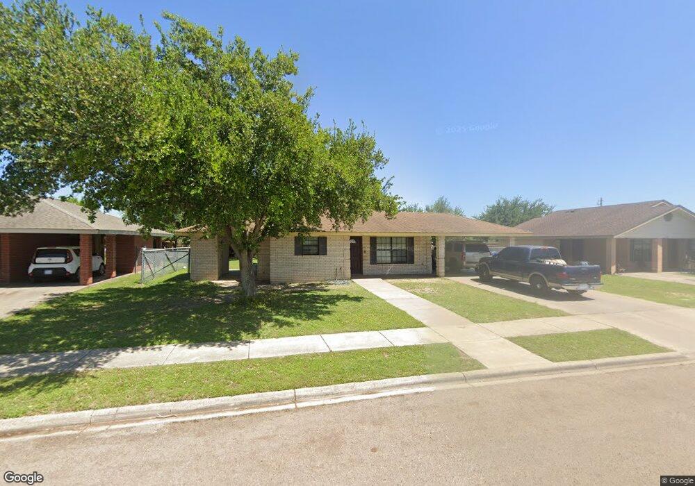 826 N 8th St, Alamo, TX 78516 - photo 1