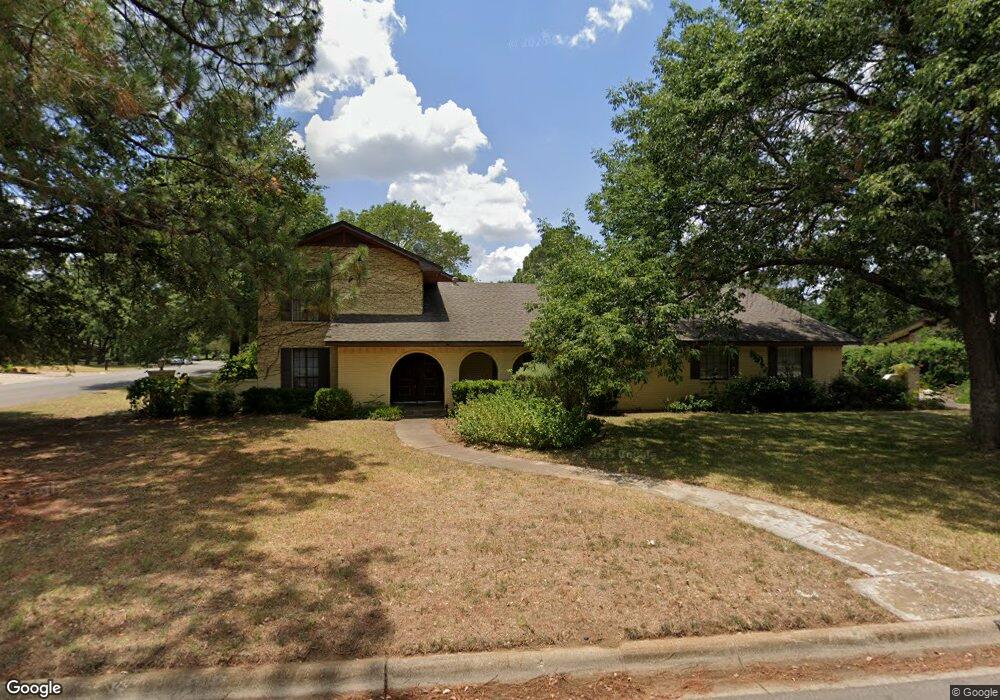 2024 Southridge Dr, Denton, TX 76205 - photo 1