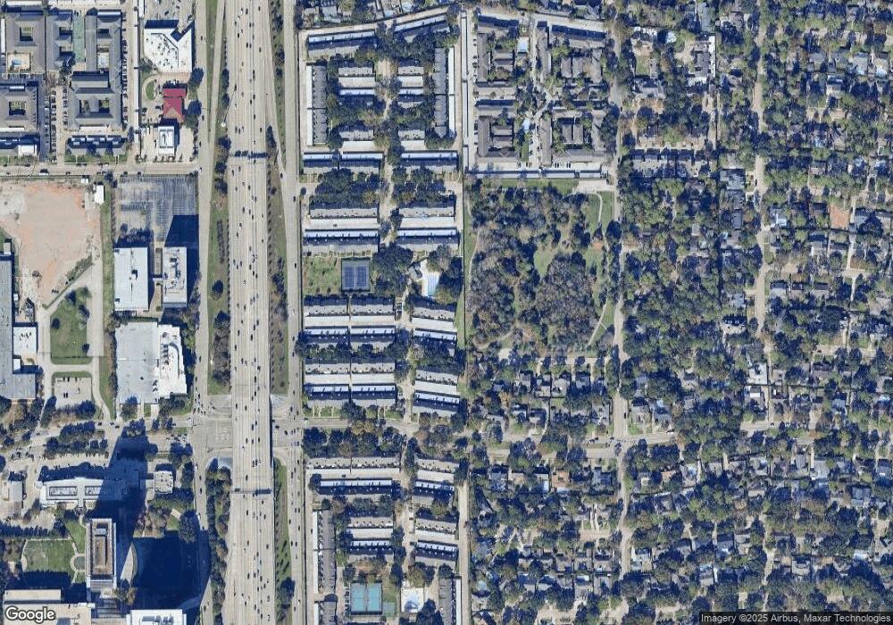 10356 Briar Forest Dr unit 31, Houston, TX 77042 - photo 1