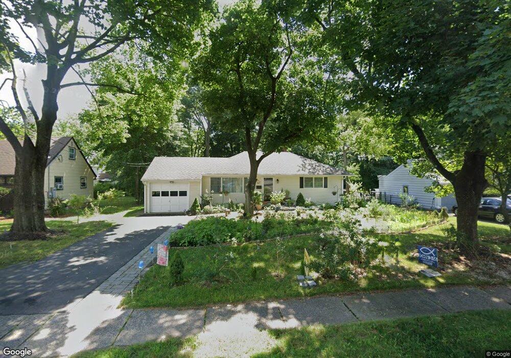 578 Knickerbocker Rd, Cresskill, NJ 07626 - photo 1