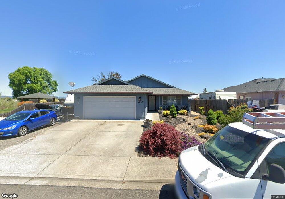 1142 Glengrove Ave, Central Point, OR 97502 - photo 1
