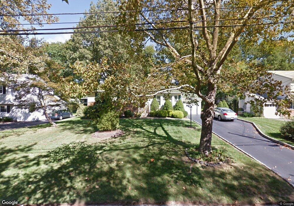 33 Glenbrook Rd, New Providence, NJ 07974 - photo 1