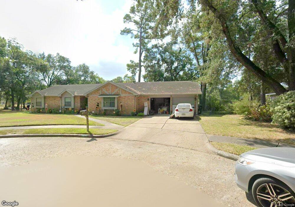 7454 Tall Pines Dr, Houston, TX 77088 - photo 1