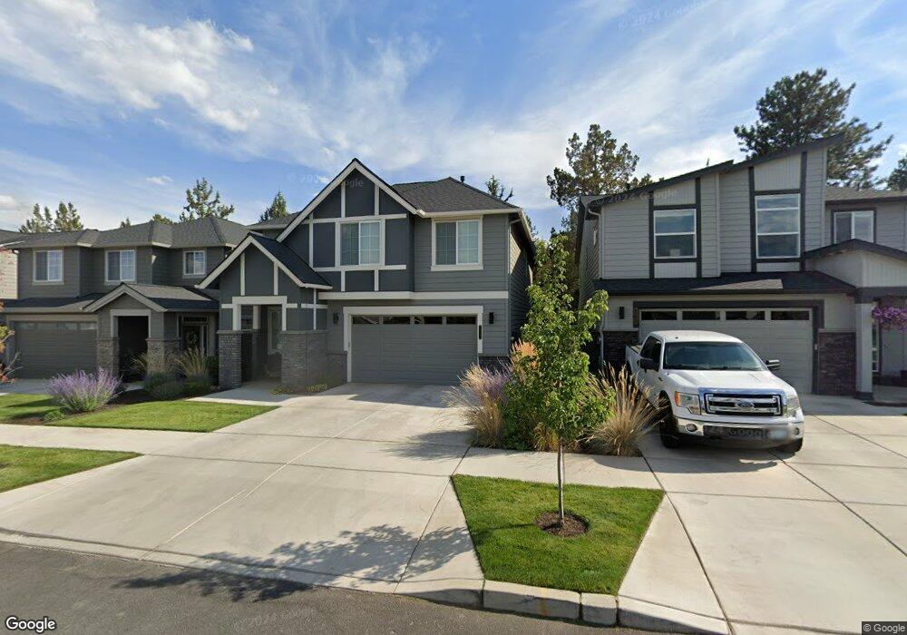 61542 Friar Tuck Ln, Bend, OR 97702 - photo 1