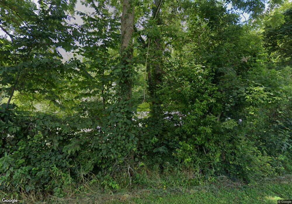 7971 S Sanes Rd, Connersville, IN 47331 - photo 1