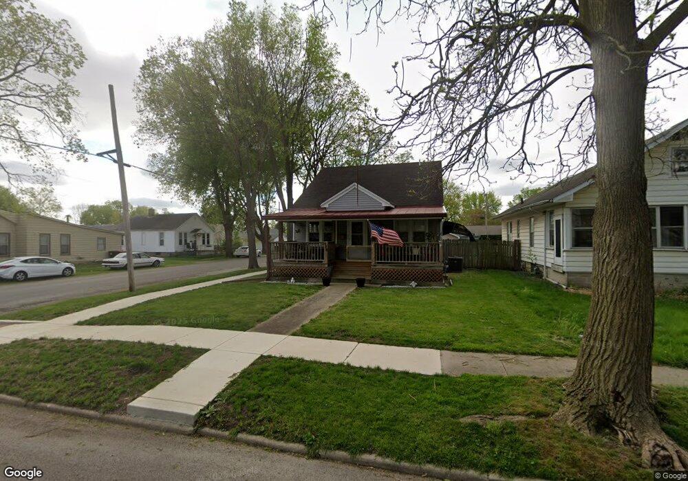 428 N Hamilton St, Lincoln, IL 62656 - photo 1