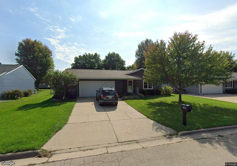 1425 W Burbank Ave, Janesville, WI 53546 - photo 1