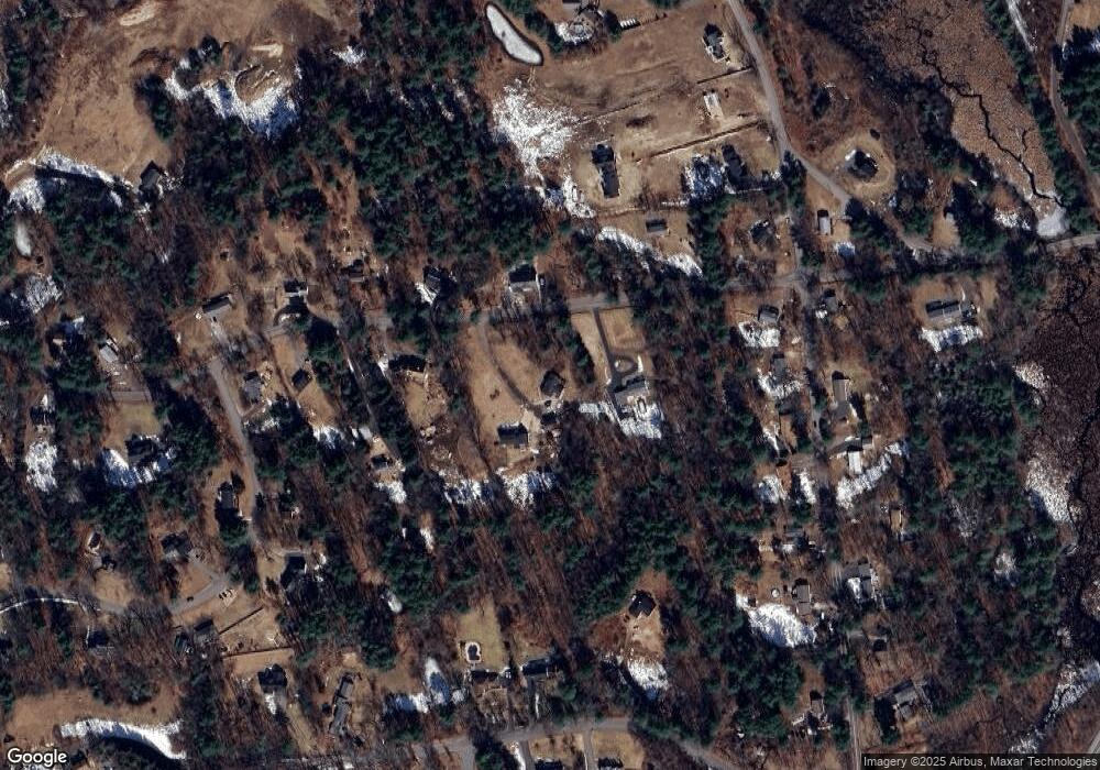 125 Goodhue Rd, Derry, NH 03038 - photo 1