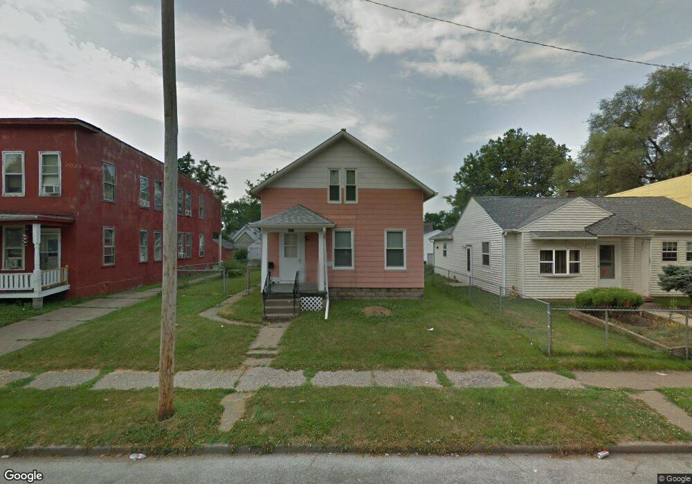 2027 W 6th St, Davenport, IA 52802 - photo 1
