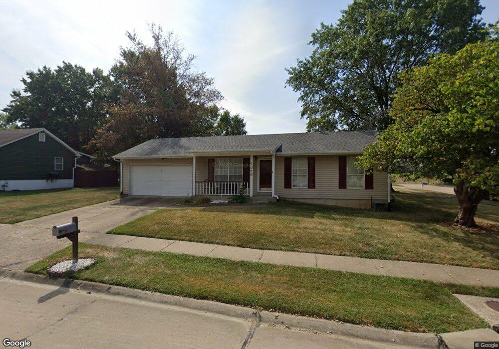 1368 Osage Meadows Dr, O Fallon, MO 63366 - photo 1