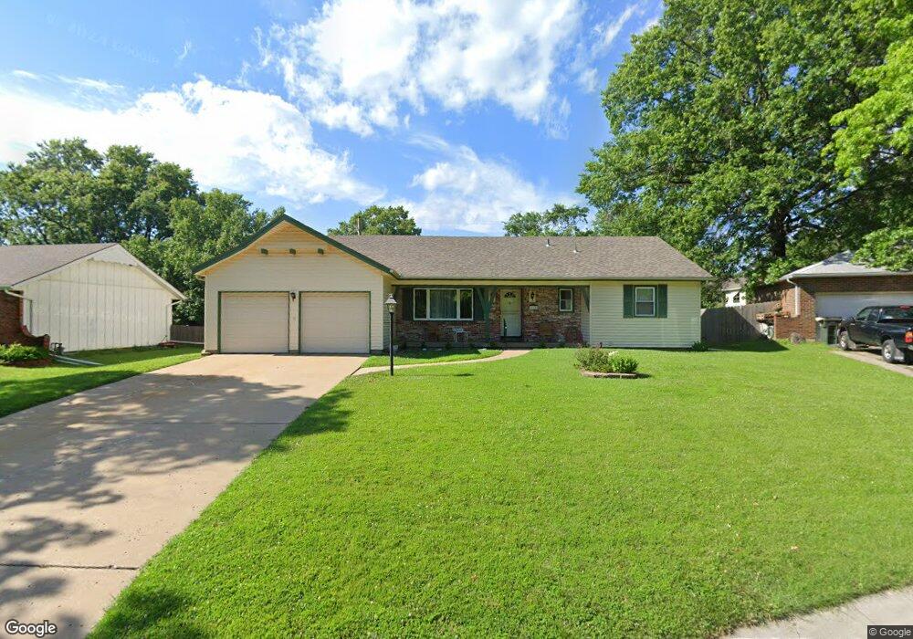 11600 Mcanany Dr, Shawnee, KS 66203 - photo 1