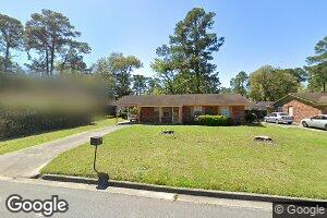 4 Lucian Cir, Savannah, GA 31406