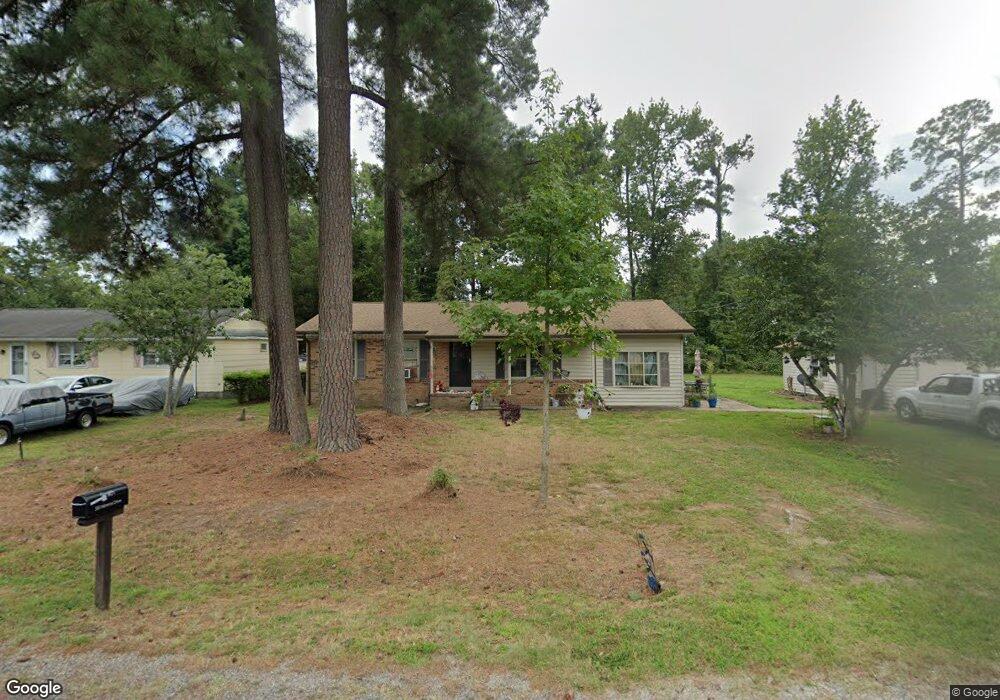 305 Monroe Dr, Colonial Beach, VA 22443 - photo 1