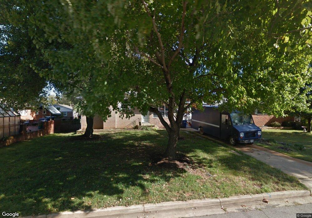 6714 Beddoo St, Alexandria, VA 22306 - photo 1