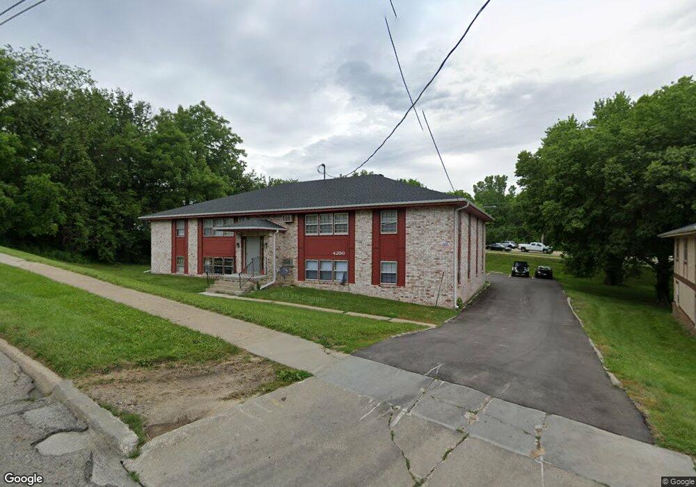 4200 Knob Hill Dr unit 5, Des Moines, IA 50317 - photo 1