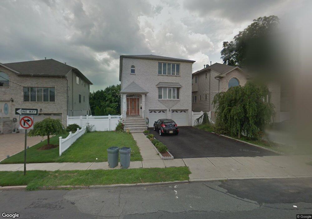 636 Milton Ave, Lyndhurst, NJ 07071 - photo 1