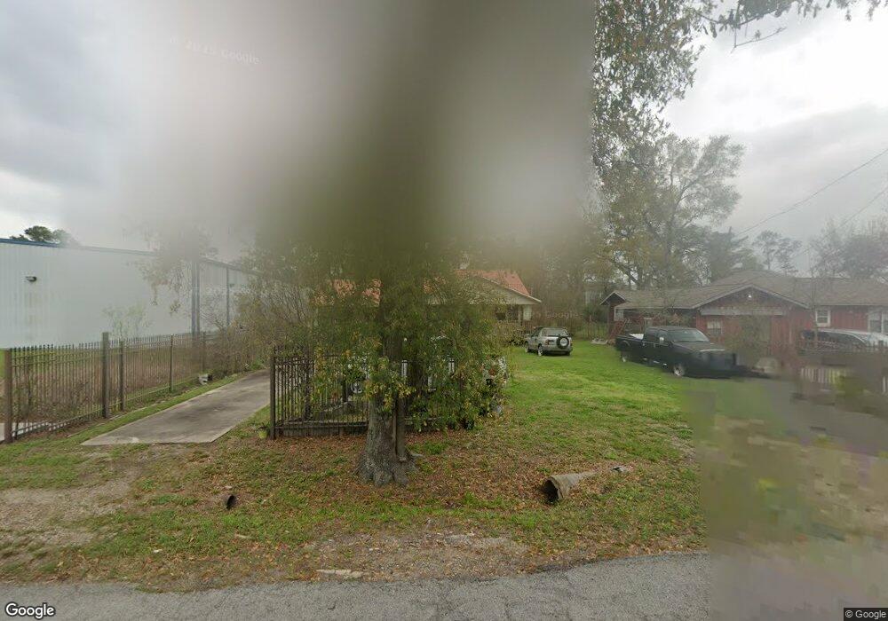 417 Delz St, Houston, TX 77018 - photo 1