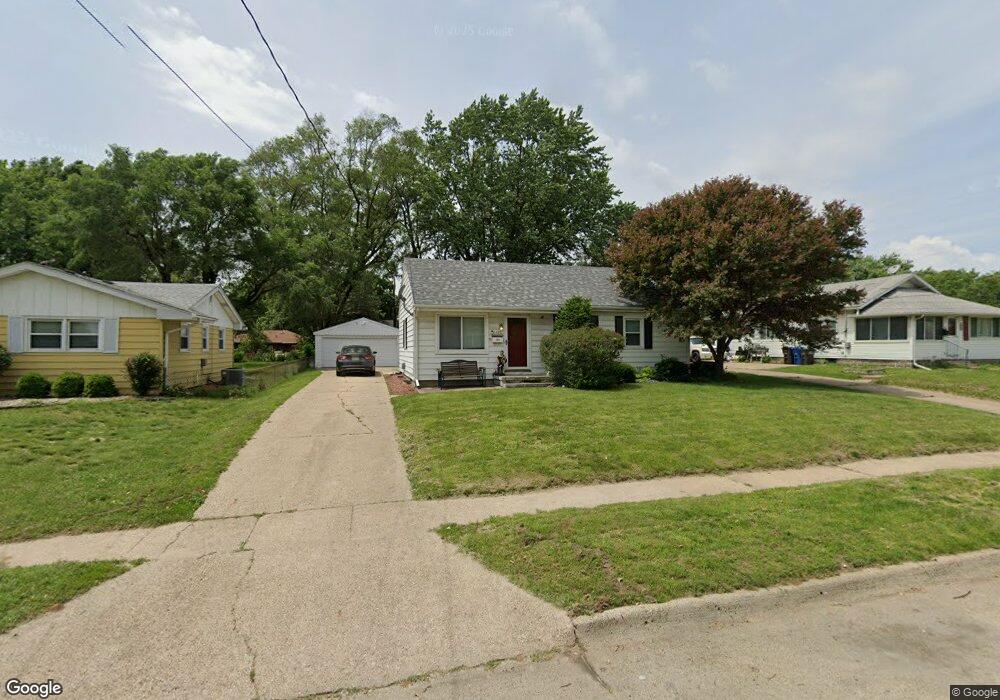 4122 E 8th St, Des Moines, IA 50313 - photo 1