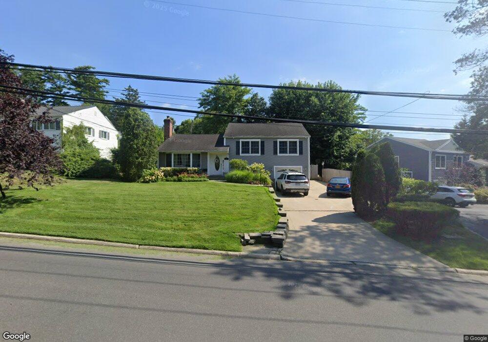 238 Bayview Ave, Manhasset, NY 11030 - photo 1