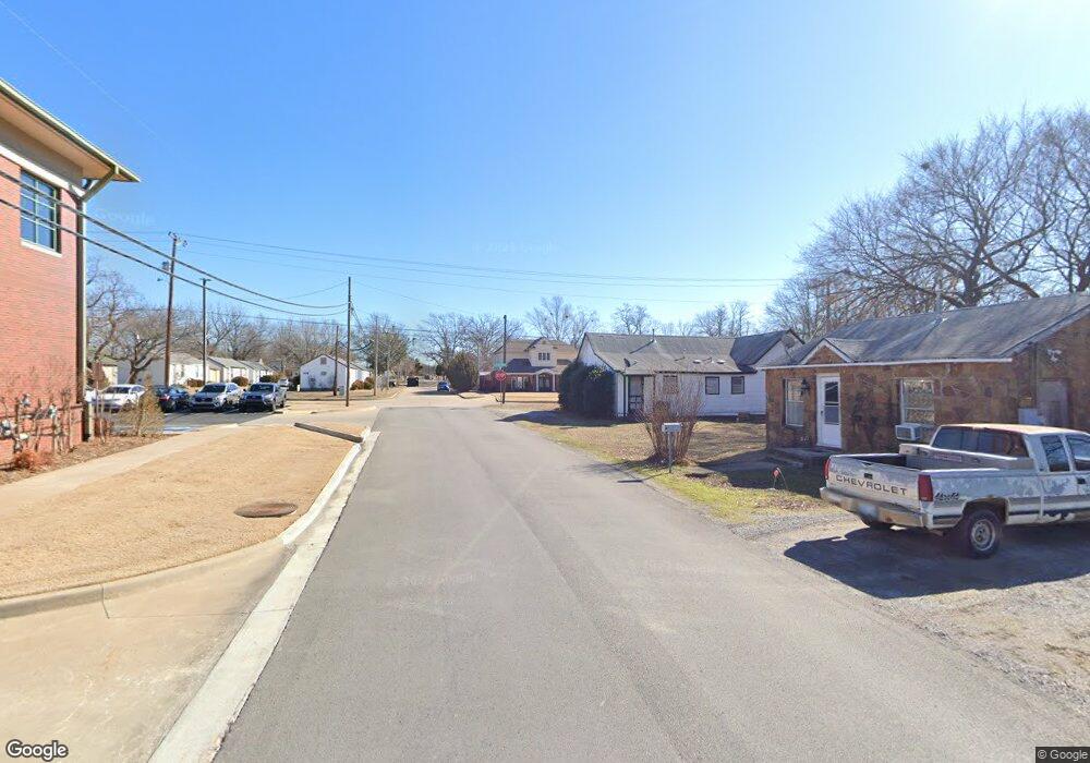 342 W Claremore St, Claremore, OK 74017 - photo 1