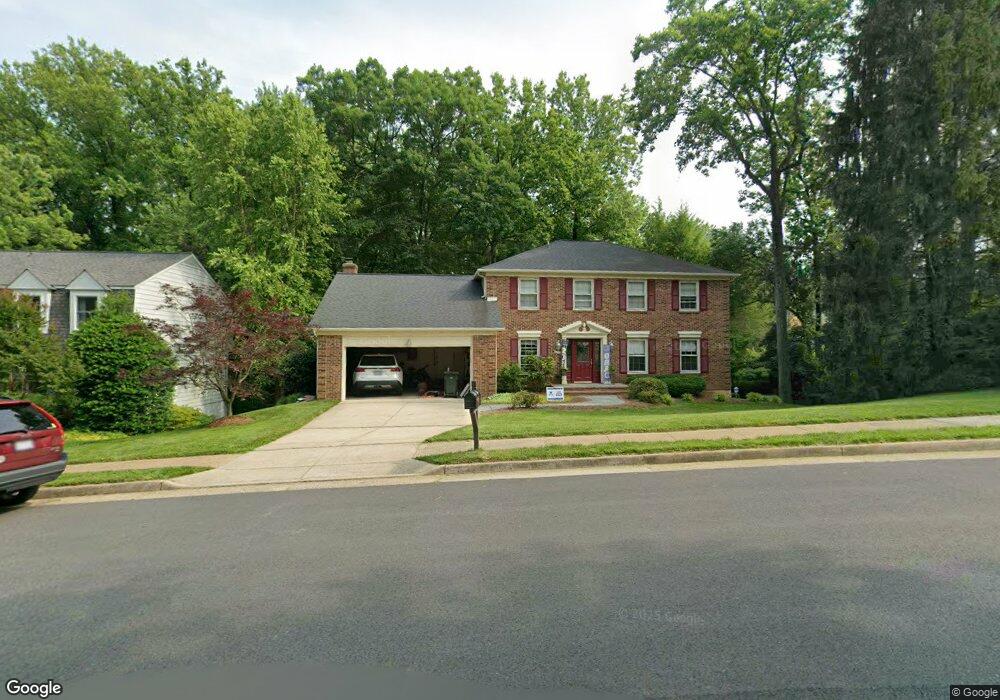 10164 Red Spruce Rd, Fairfax, VA 22032 - photo 1