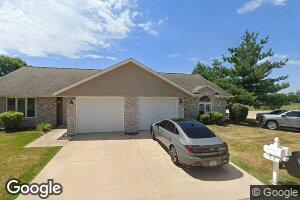 5214 Creekside Dr, Quincy, IL 62305