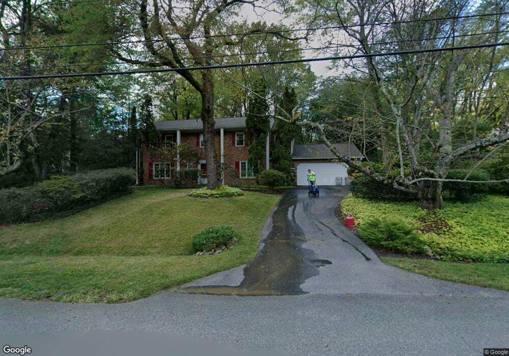 8904 Honeybee Ln, Bethesda, MD 20817 - photo 1