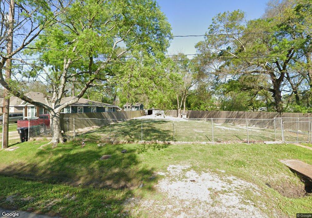 8711 Lanewood Dr, Houston, TX 77016 - photo 1