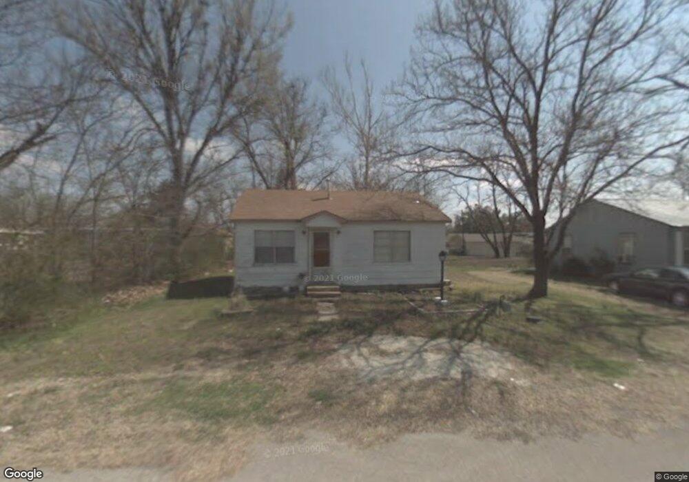 310 S Bryan St, Locust Grove, OK 74352 - photo 1