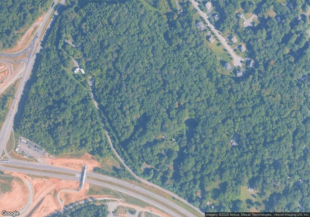 8670 Smith Ln, Manassas, VA 20112 - photo 1