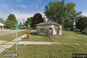 402 E Jackson St, Sigourney, IA 52591