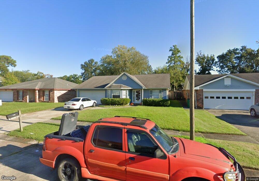 1502 Kings Row, Slidell, LA 70461 - photo 1