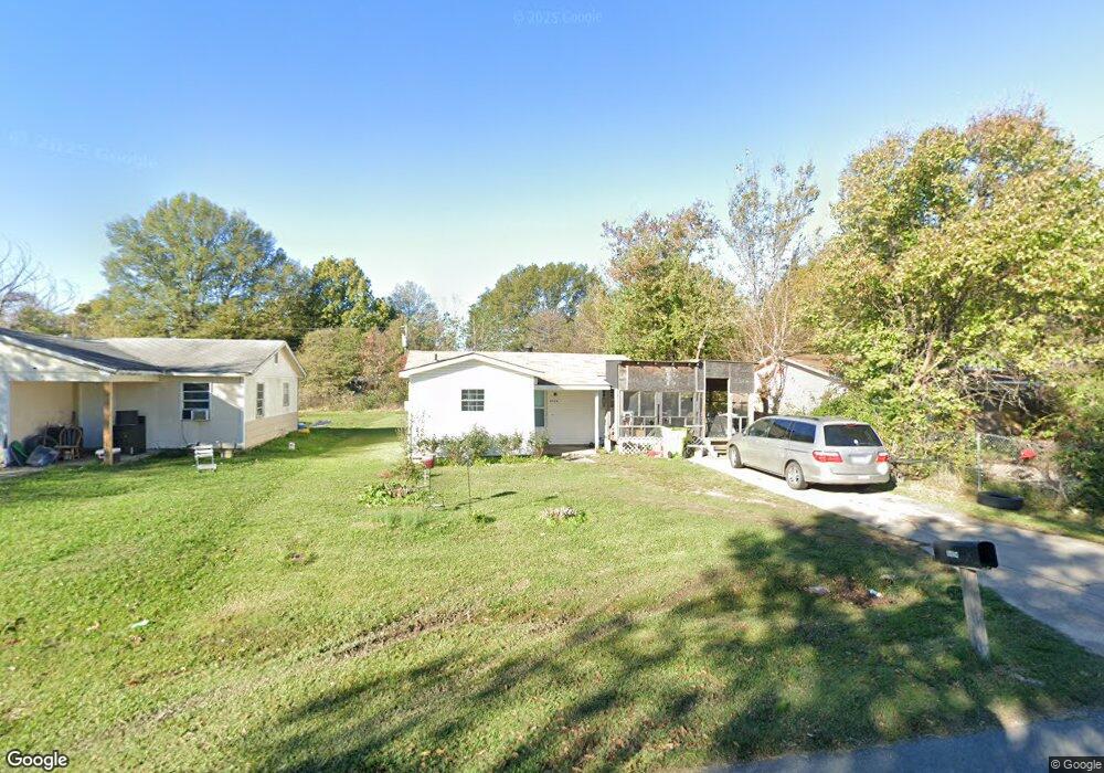 1804 S Vine St, Stuttgart, AR 72160 - photo 1