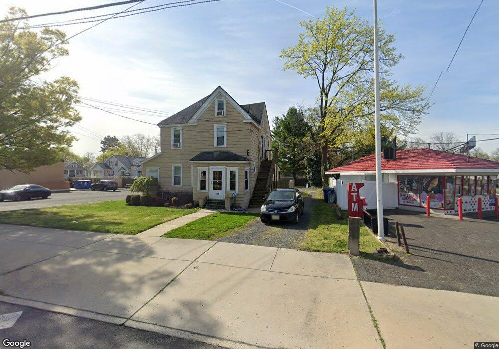 312 W Main St, Maple Shade, NJ 08052 - photo 1