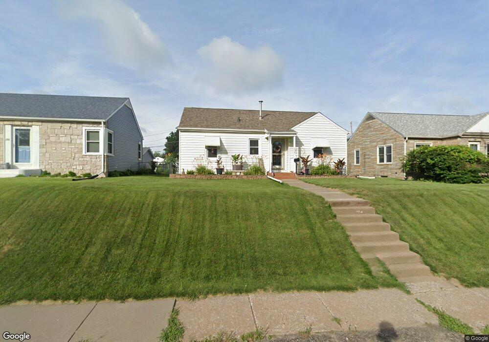 2114 Hickory Grove Rd, Davenport, IA 52804 - photo 1