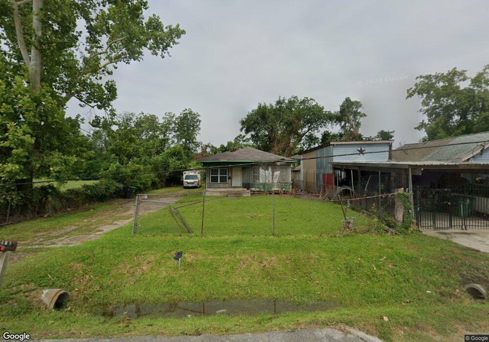 7701 Peachtree St, Houston, TX 77016 - photo 1